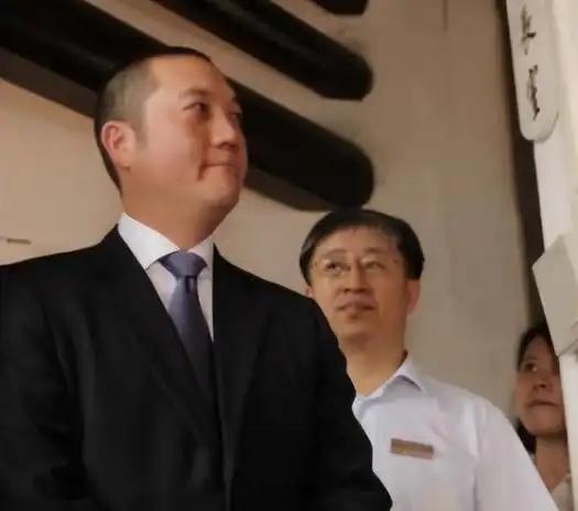 落叶归根终于提上日程：两蒋灵柩迁回奉化计划曝光，台湾政坛为何高度紧张2026