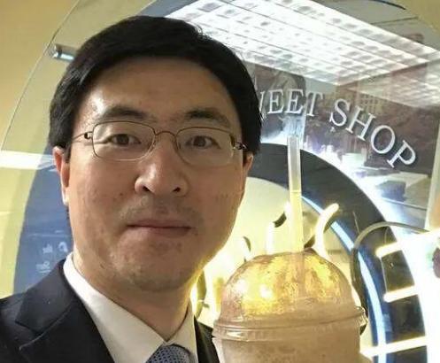 最近留学圈炸了个大消息，美国普渡大学悄悄搞起了拒招中国留学生的操作，而拍板这件事