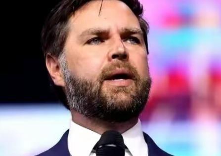 美国副总统的这番话，直接点醒了所有的美国人，他表示：美国强大是为了让整个世界都被