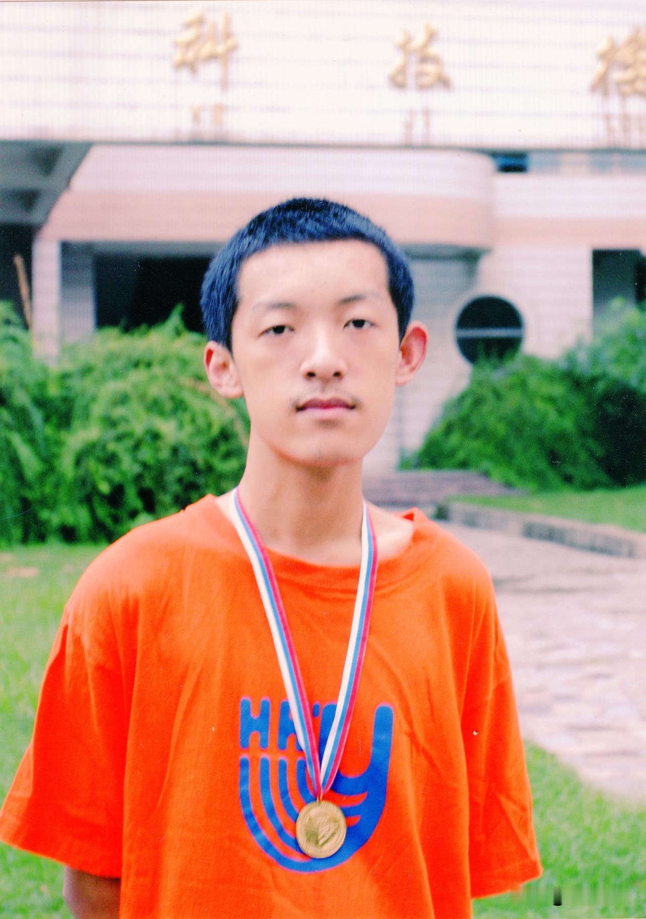 北大数学天才柳智宇出家12年后还俗，他留下了一句让无数人沉默的话：“寺庙里的人际