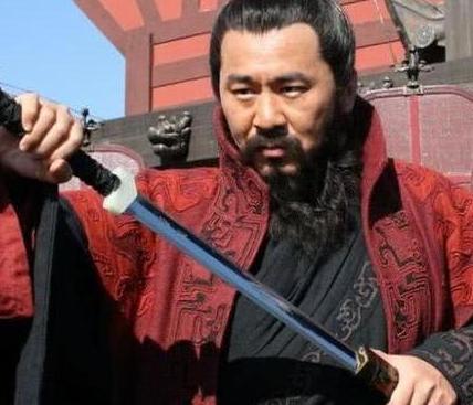 关于三国，应该有这样几个基本认识：一、曹操没有完成全国统一，是当时火候不到，但是