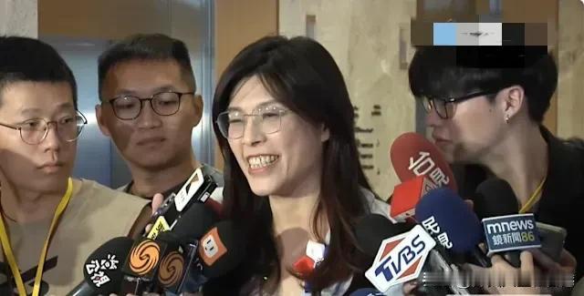 郑丽文呛增赖皮寮军购预算「玩火」，国民党认「遭美国关切」：支持合理增加？国