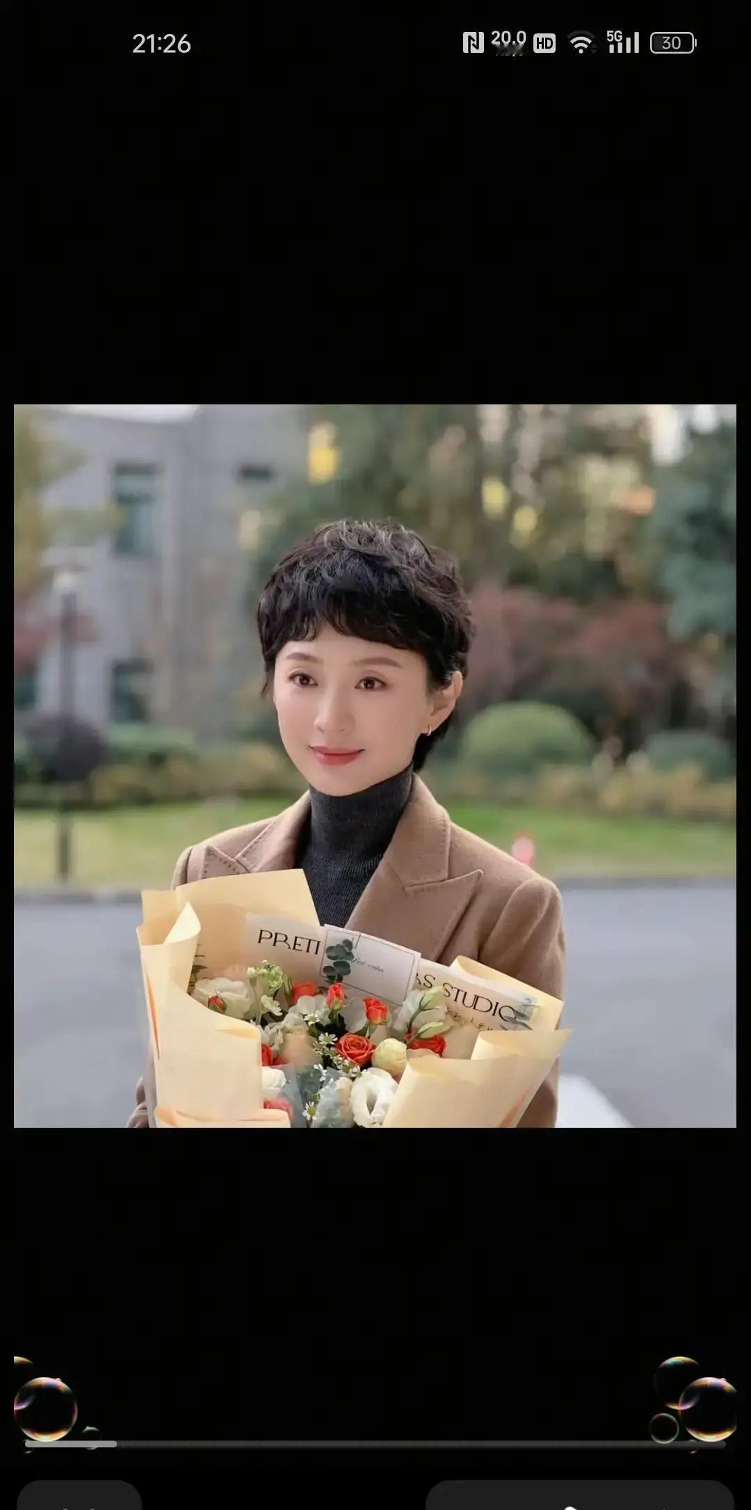 4.8分，弹幕关到第3天一部新剧刚播八集，豆瓣就跌到4.8。满屏刷的不是剧