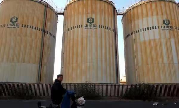 1. 中国战略物资储备加速多领域超美国仍有四大隐忧：全球地缘冲突下，中国加速战