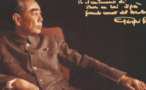 1973年，一个意大利记者对中方撒了谎，偷偷拍下了一张本不该拍的照片，后来这张照