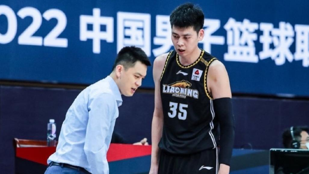 辽宁男篮或会内线补强,2米18国产中锋自荐加盟,接班韩德君!