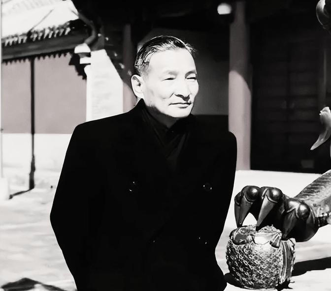1962年7月，毛主席约谈陈云一小时，22天后陈云婉拒开会，提出：由于自己一直拉