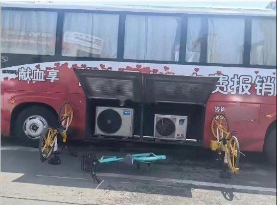 本来想去献个血的，可是看到这一幕，我真的犹豫了。