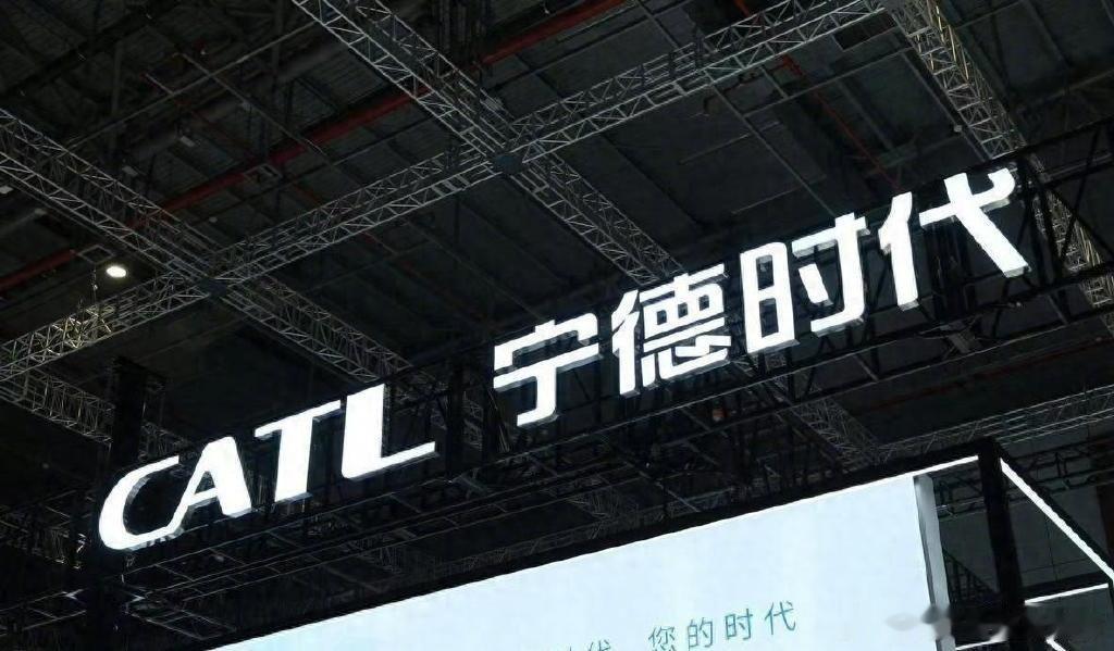 宁德时代最近4个月股价从467.34元跌到336.84元，市值蒸发超5200亿，