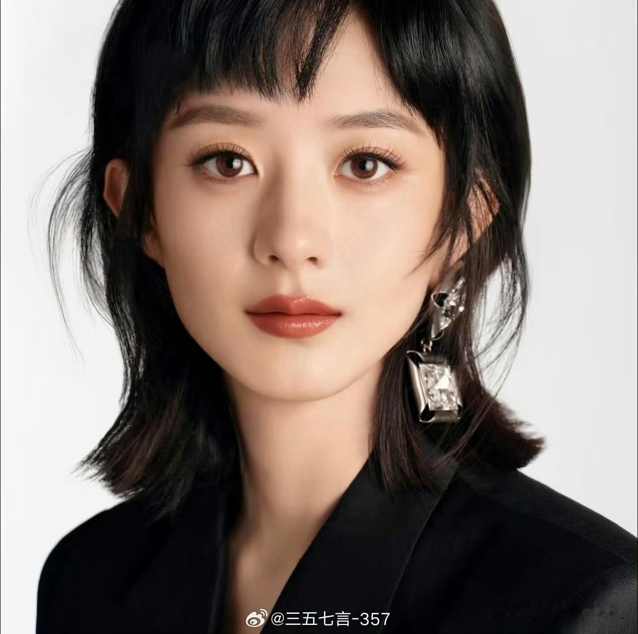 随着时间的推移赵丽颖有的，其他几个同级别小花都没有，不是演技不如她，也不是奖项