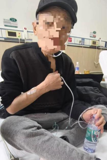 “太硬核了！”湖北武汉，这位七旬大爷半夜喘不上气，胸口憋得快要炸开，情急之下竟自