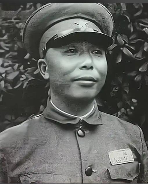 1948年，宋时轮开吉普车误入国军阵地，被一个营的国军围堵，他心想不得了，要完蛋