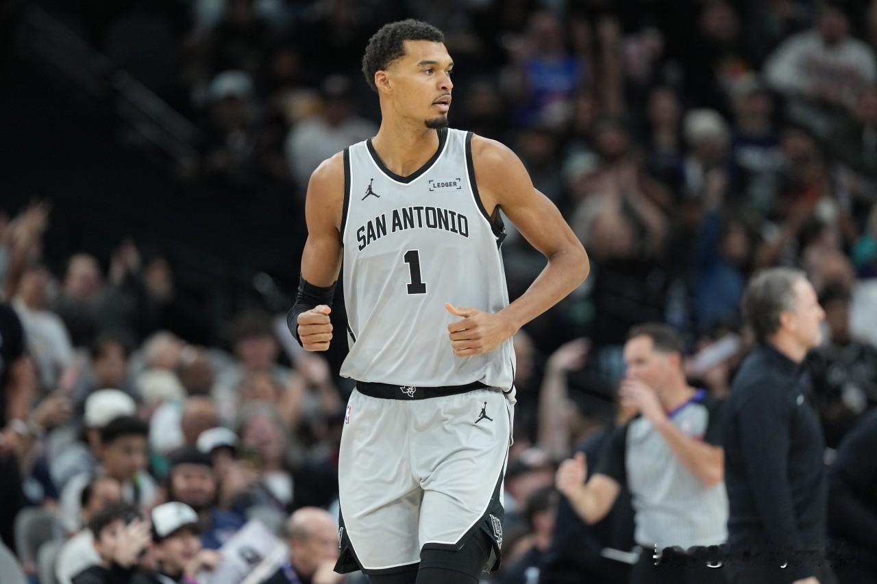 雷霆克星来了，马刺送雷霆主场首败，此前雷霆主场14连胜。原因在他？今天马刺客