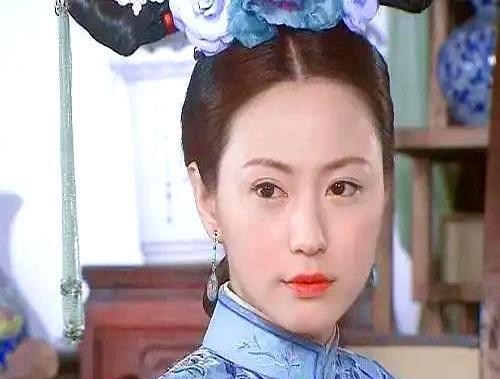 紫禁城里，怀孕3个月的若曦和若兰都流产了。不是她们身体差，而是宫斗太狠，活活吓