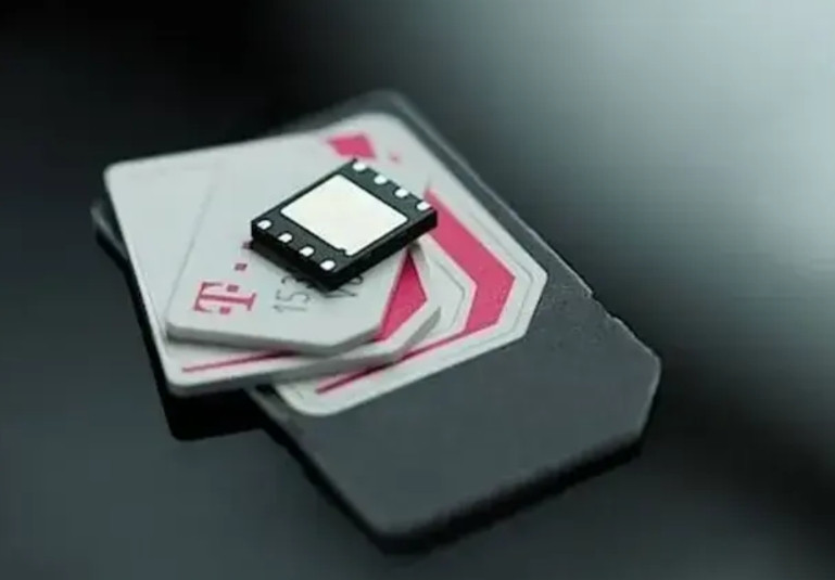 esim注定不会成为主流，只不过是苹果有，所以国内一部分人觉得就牛逼了。1不