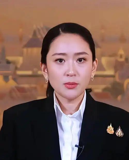 7比2，佩通坦复任已无悬念，泰国王室开后门，两人被送上被告席8月21日是佩通
