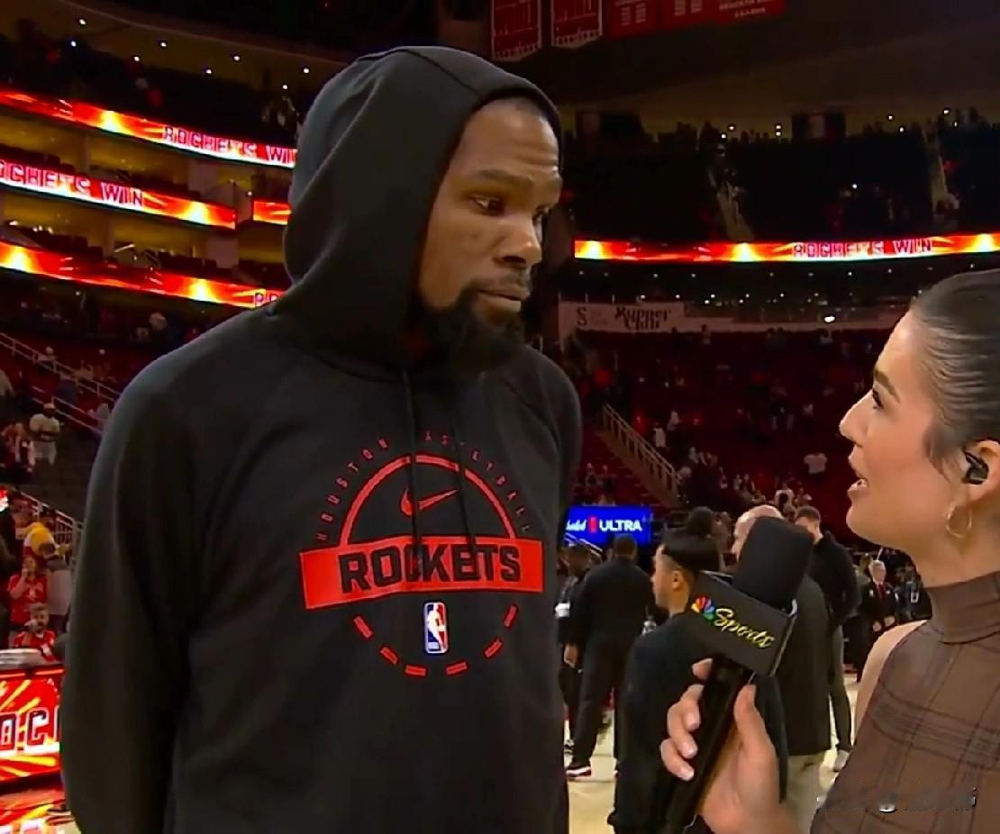 小贾很强！杜兰特谈史密斯：“史密斯今天很强势。”“这是我们想要他打出的效