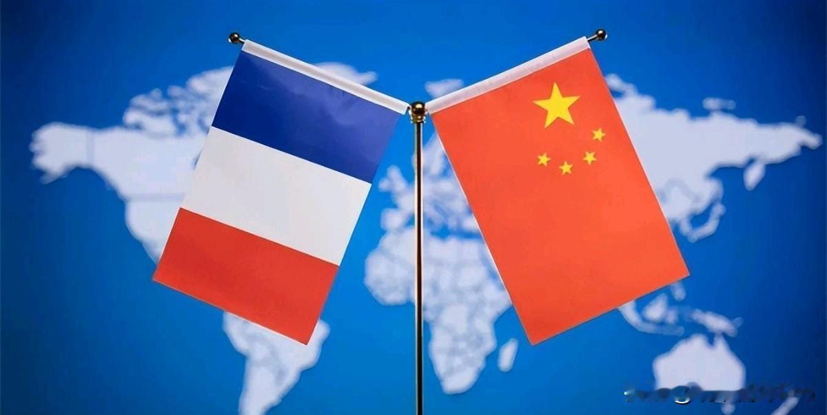 特朗普提出G2之后，法国总统马克龙明显有点坐不住了！外媒曝光，马克龙正在筹划一个