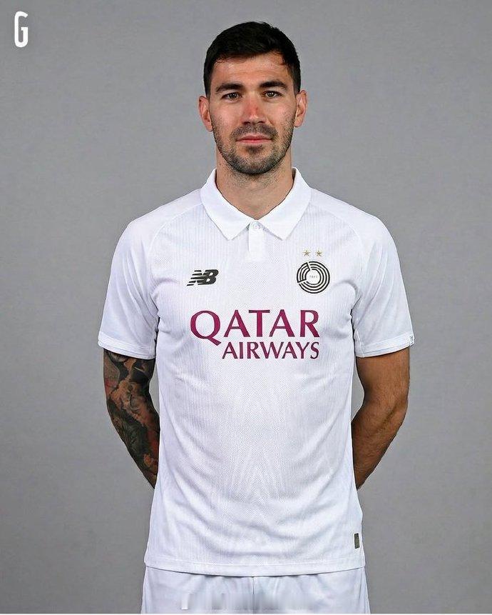 【拉齐奥危机】目前拉齐奥内忧外患，洛蒂托之前跟队内说“不想待在拉齐奥的人都可以离