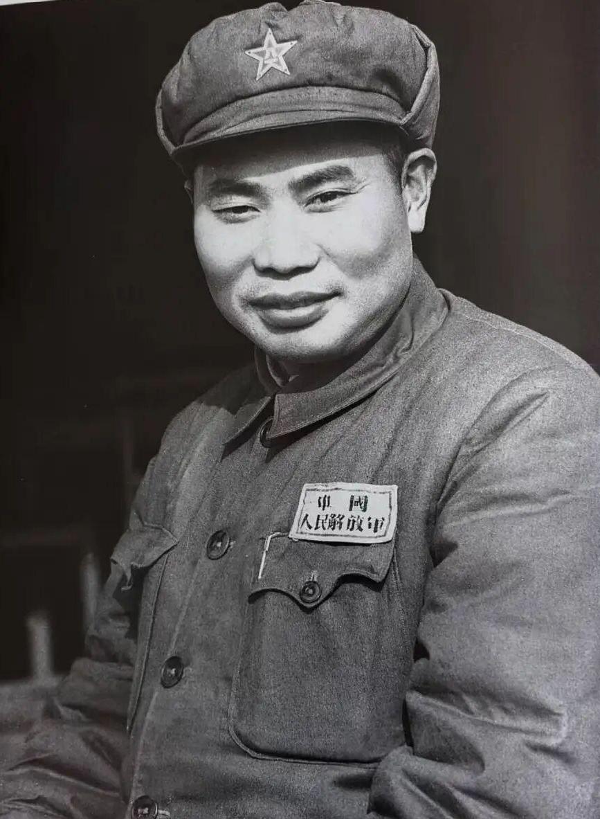 杨得志位列开国上将超一流梯队的核心原因：杨得志并没有玄幻化的独门武功，其地位靠