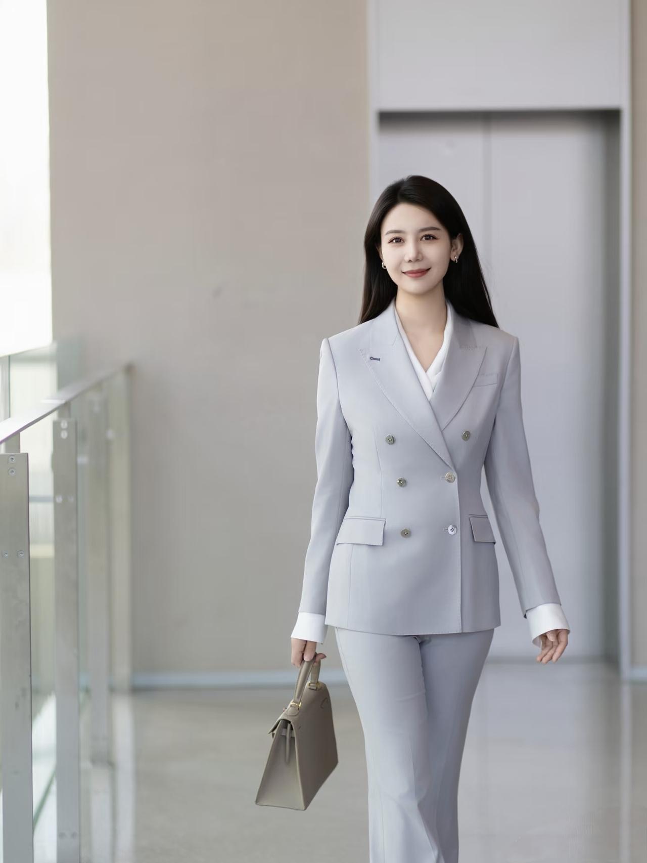 看看气质女神的穿着搭配吧