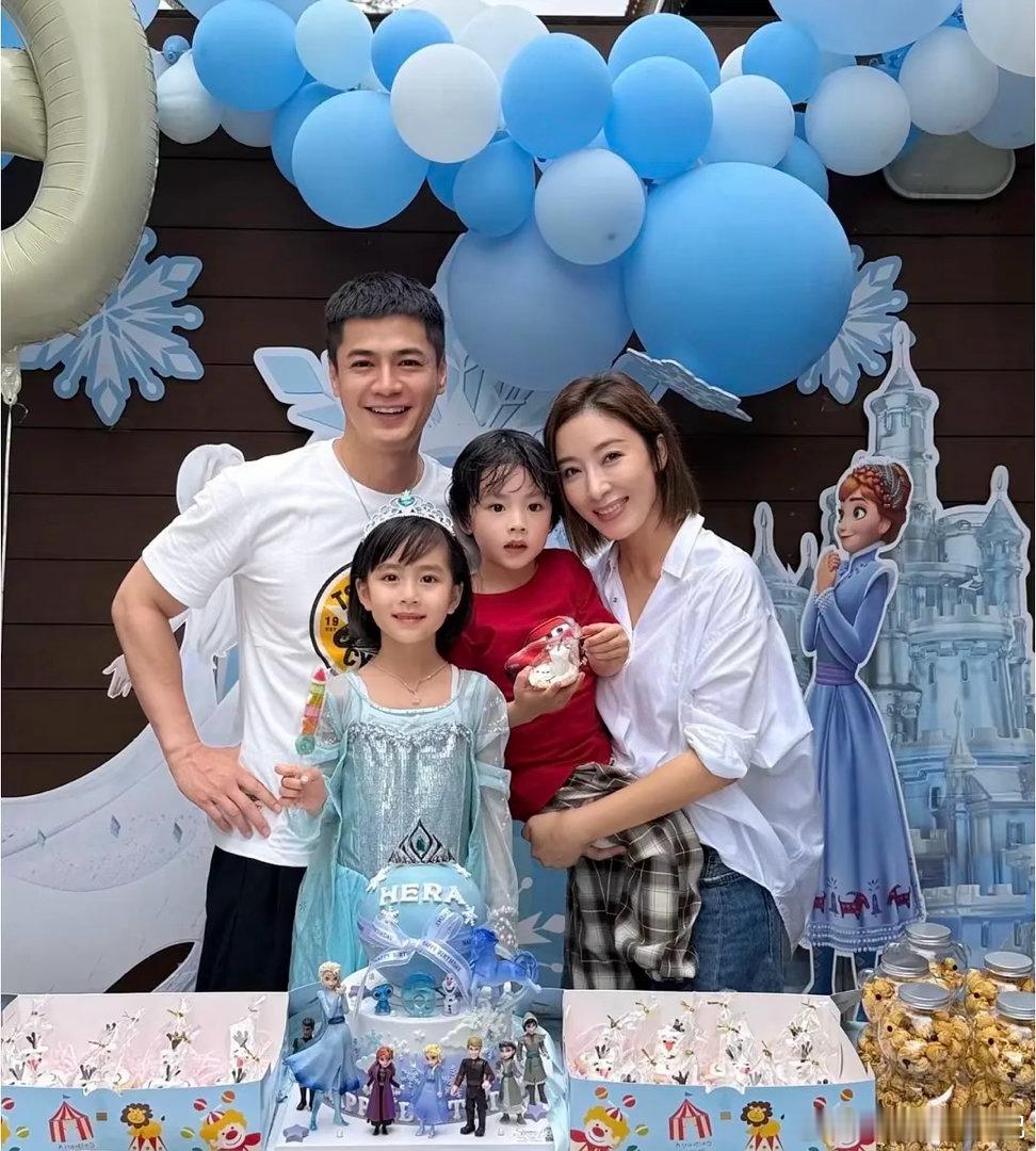 杨怡的女儿和儿子都好漂亮啊😍