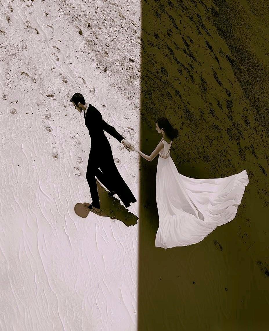 他爱你？别傻了，他是在看一份配置单。一份写满了“价值”的说明书。首先，你得