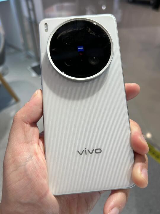 vivo x200ultra上手❕说说直观感受