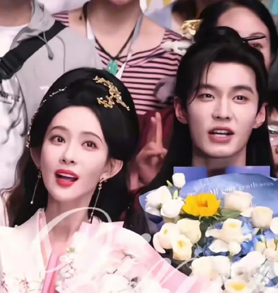 《百花杀》杀青啦！后面的《尚公主》二搭李昀锐估计会好一点，孟姐压力也不会太大。