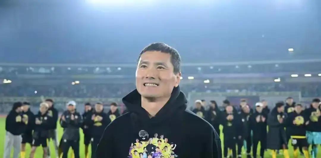 武磊落选名单第一天名单一出，朋友圈炸了。老将全被刷掉，9张新面孔第一次穿国