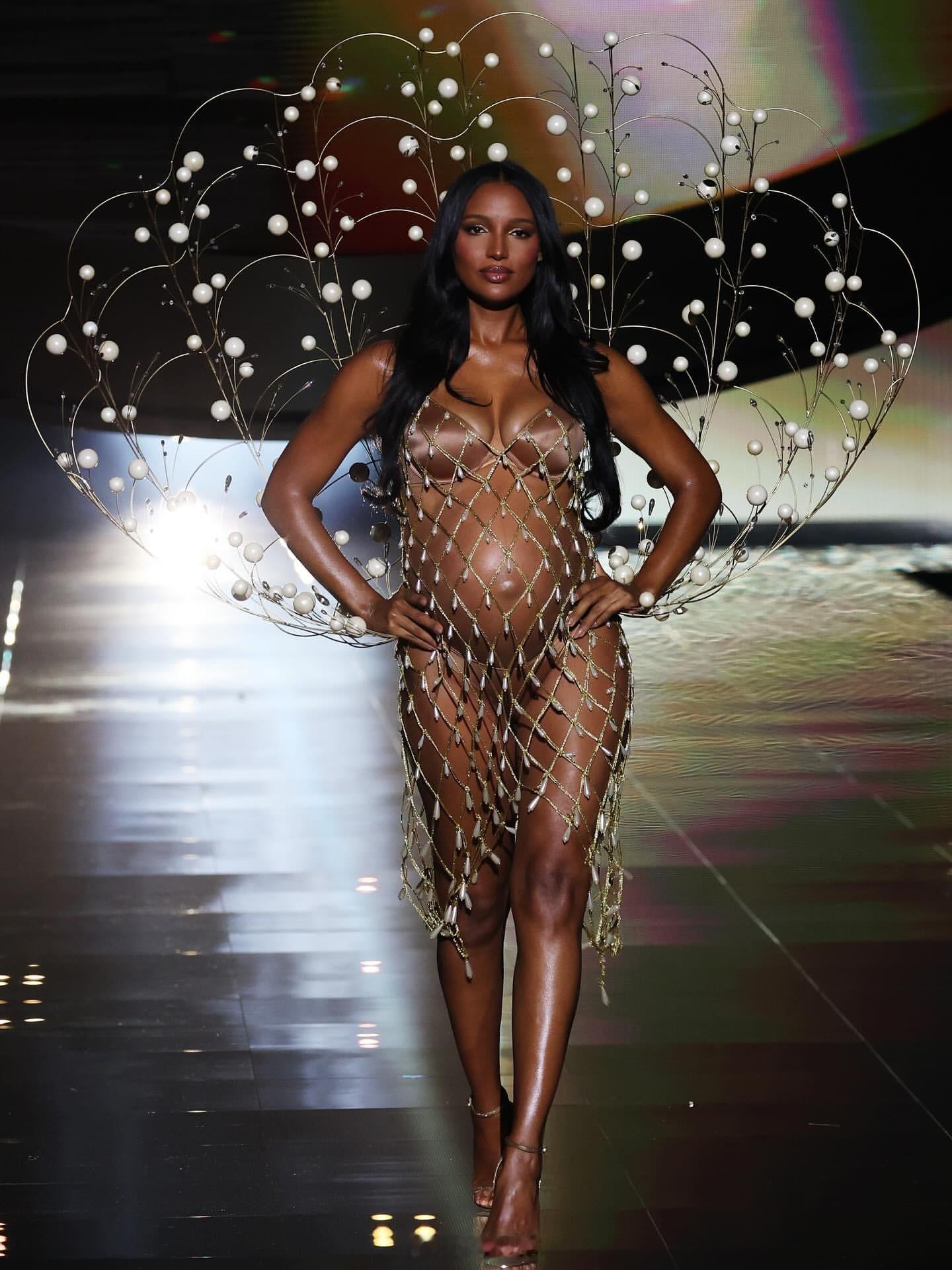 维密大秀2025维密秀，大开JasmineTookes——曾经戴过Fant
