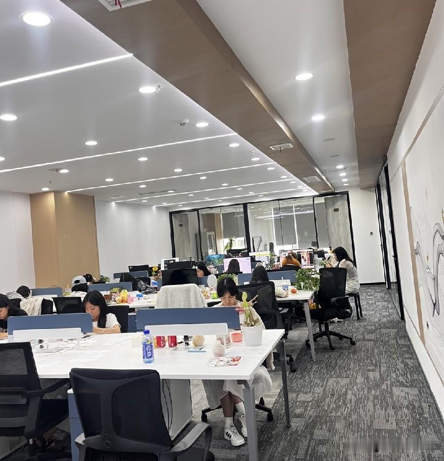 面试通过了一个候选人，候选人对我们公司也比较认可，但是在薪资待遇上还差那么一点（