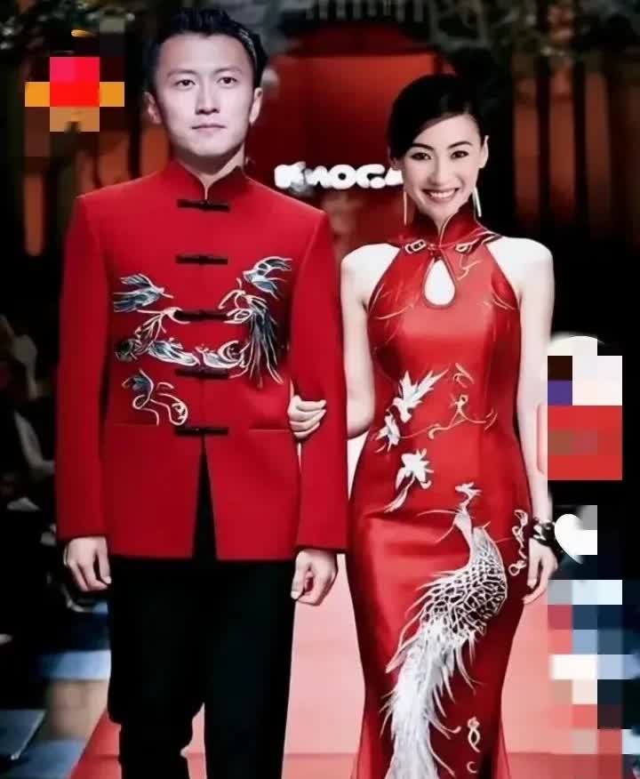 翻遍全网，就喜欢锋芝这对夫妻！真正是郎才女貌，天造地设的一对，好有夫妻相，特