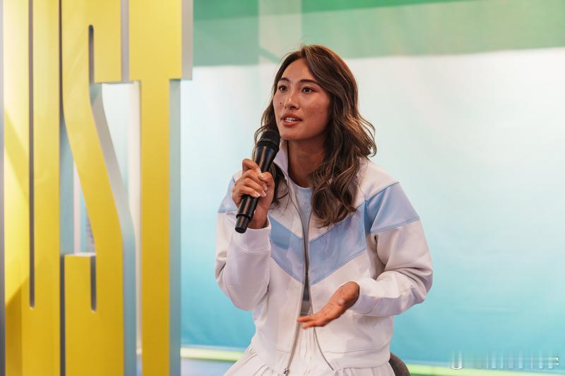 郑钦文伤愈归来！亲述康复心路：网球教会我如何输，更教会我如何赢