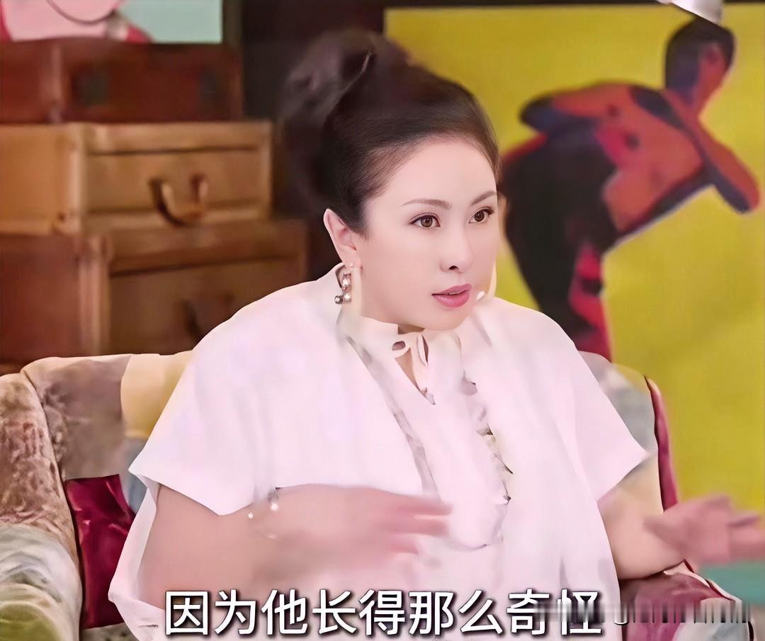 向太说，当年1999年马云来她家。两人聊了一整夜互联网。他从头到尾没提一个钱字。向太心想，开口就投几
