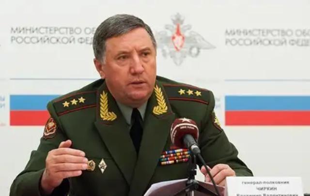 俄罗斯陆军前司令弗拉基米尔・奇尔金公开说出一段大实话，彻底揭开俄乌冲突初期的关键