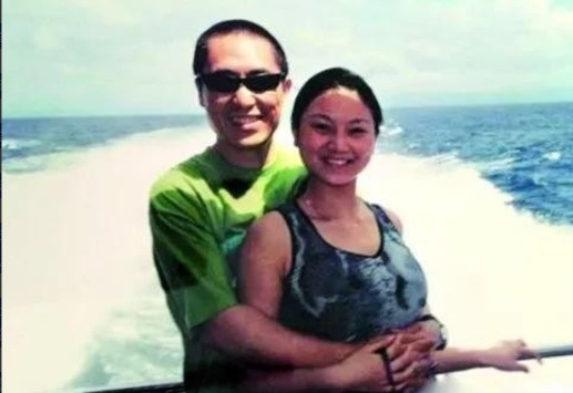 当年，19岁陈婷带着50岁张艺谋回无锡老家，陈妈妈一看张艺谋，很是惊讶：“婷婷，