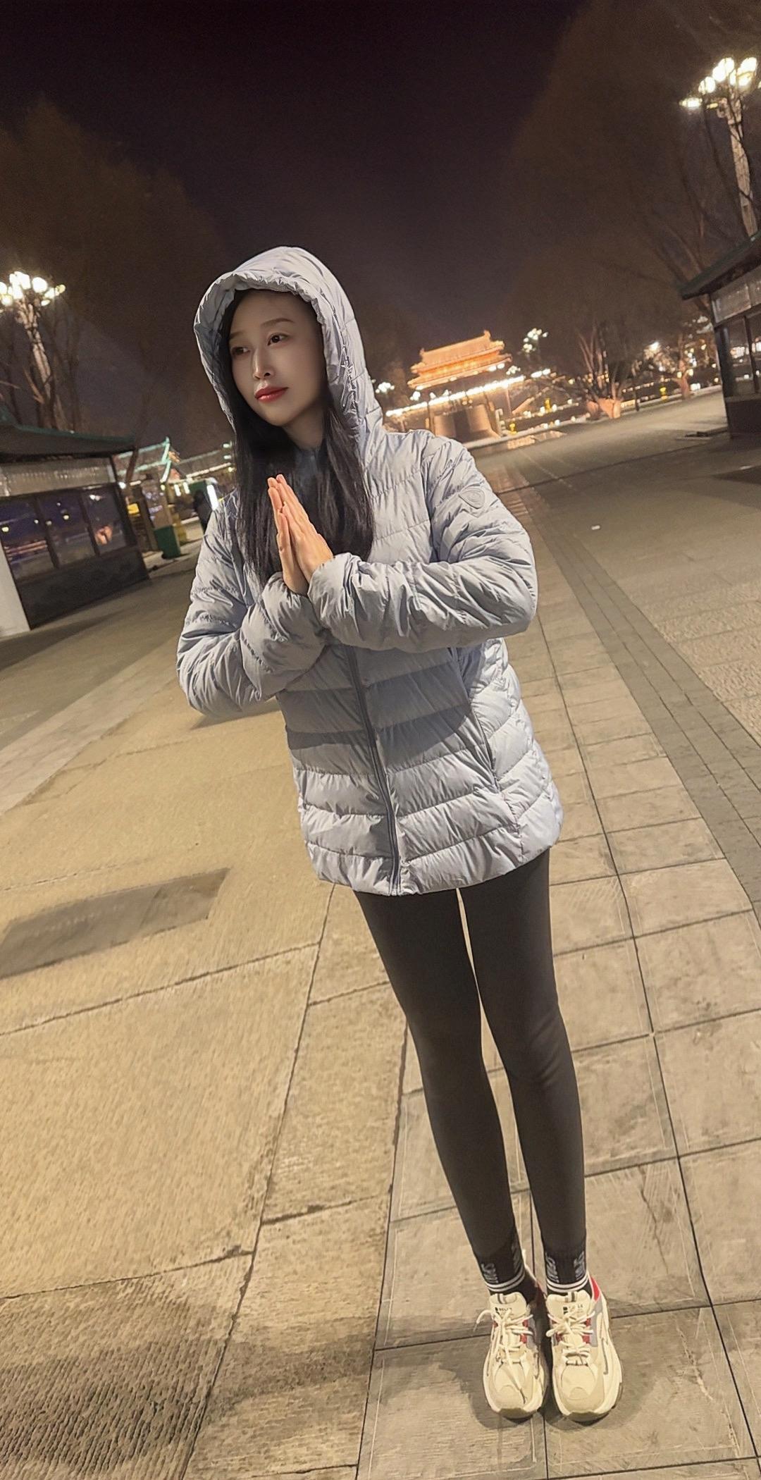 我明白要你爱是荒谬的要求