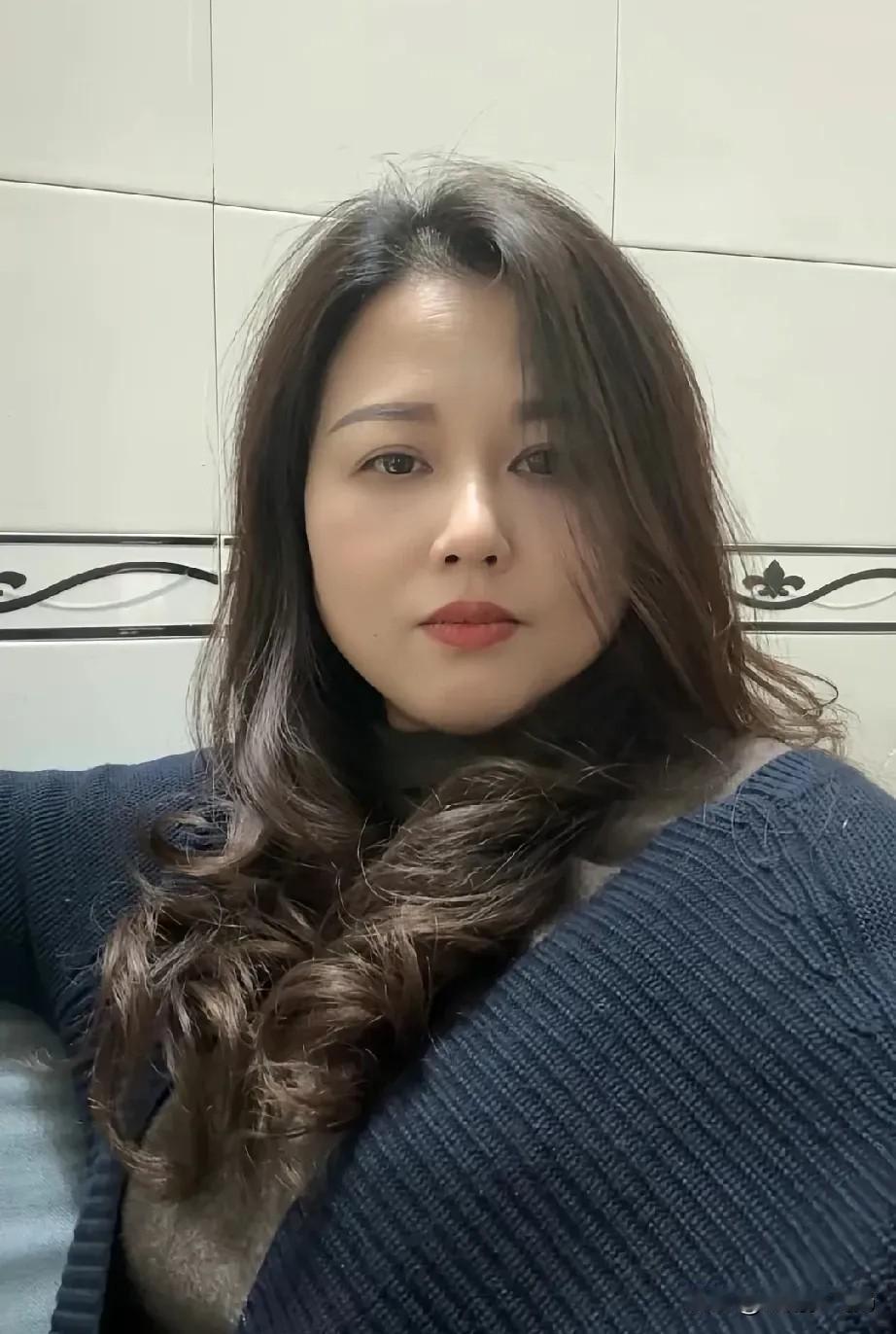 在这里我想告诉所有男人，12月22日报道，如果一个女人不贪你的财，每天你下班回来