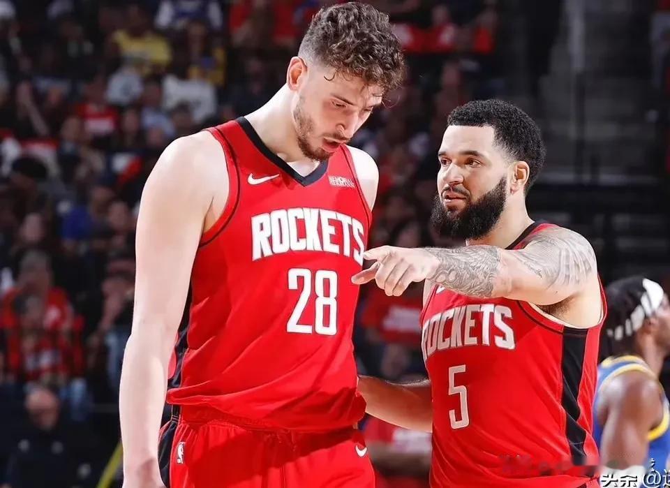 不可思议！8月15日，火箭队传来4个让人兴奋的好消息:一，NBA官方今天正