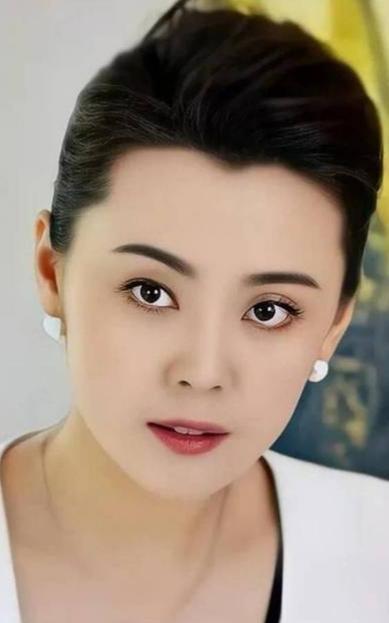 梁爱琪是中国大陆影视女演员。她塑造力强，在《马文的战争》中，将泼辣的杨欣诠释得入