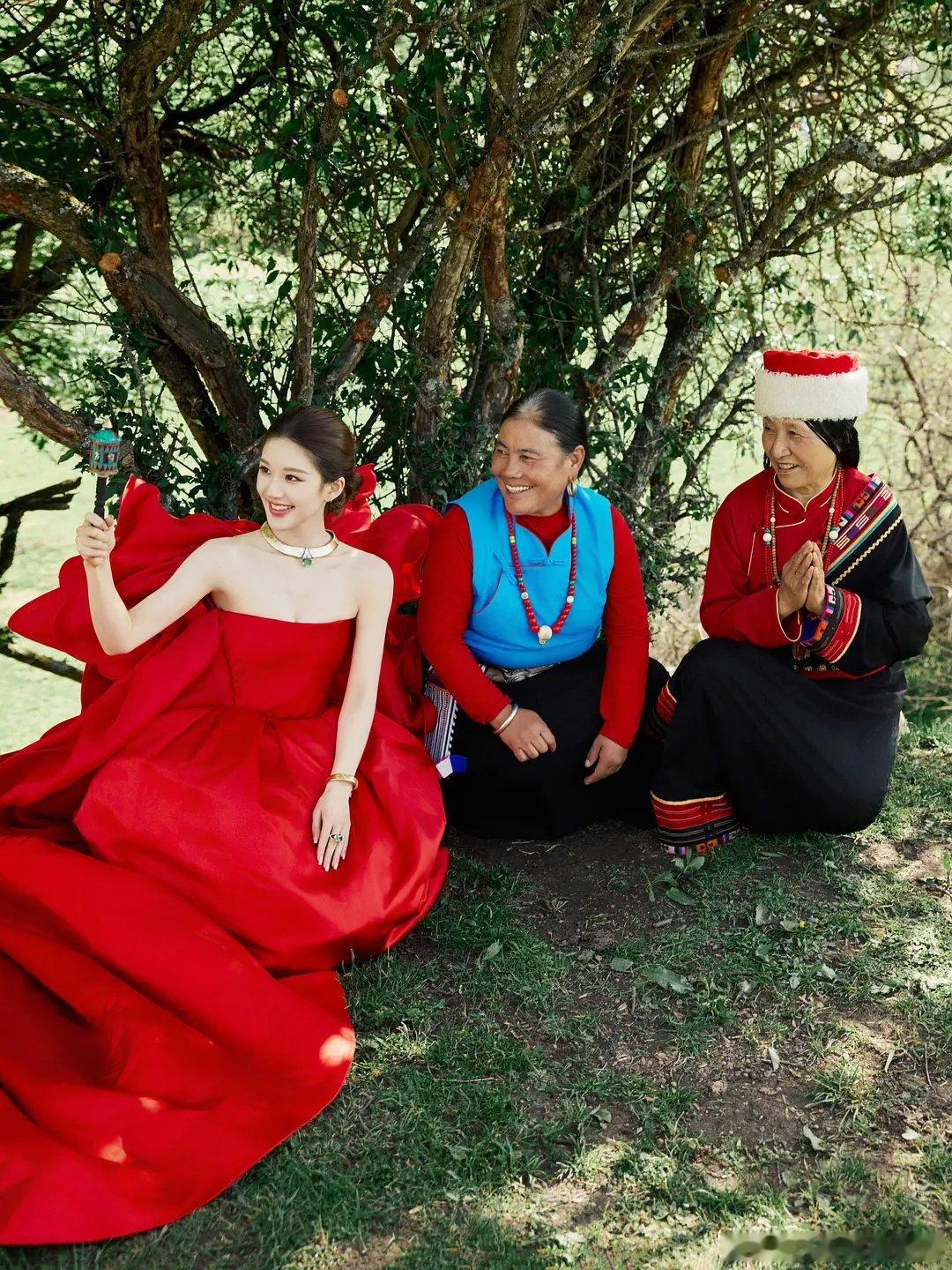 赵露思vogue活动海外登两国趋势春夏定制＋高定＋宝格丽高珠排面星光全拉满了?