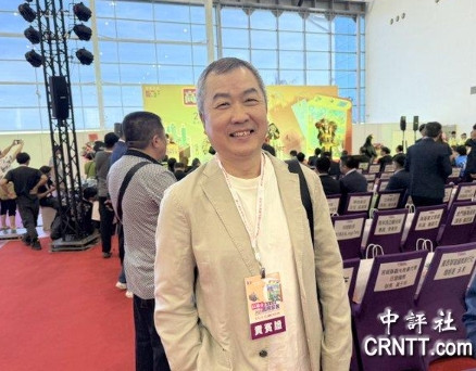 闺女姑爷都是中国矿业大学博士，本以为在徐州能端稳铁饭碗，结果公立学校挤破头进不去