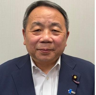 这年头，当汉奸都能当出优越感来了。7月26日，日本参议员石平公然在社交媒体上发文