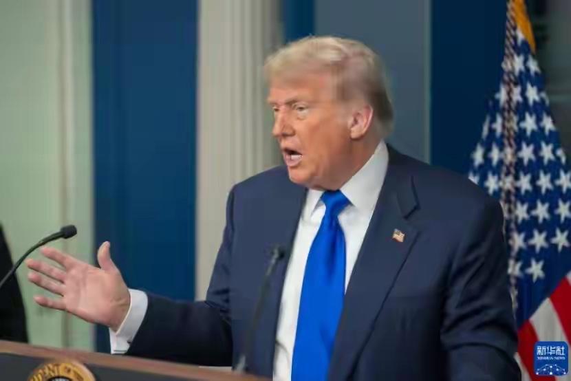 统一时机已经成熟！特朗普送上绝佳窗口期，两件事证明不能再拖了当特朗普在202