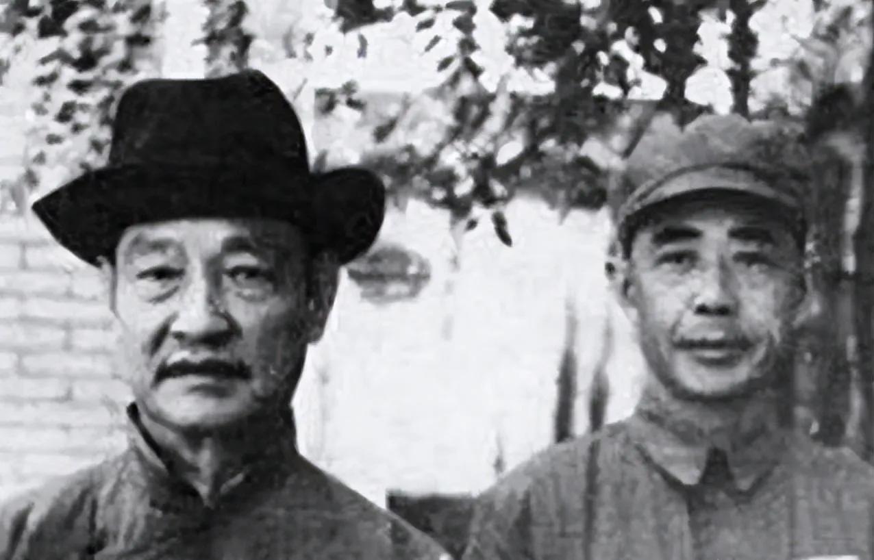 1951年夏天，刘纯义听到一个消息，整个人僵在原地，贴身翻译毛子良，是土匪的情报