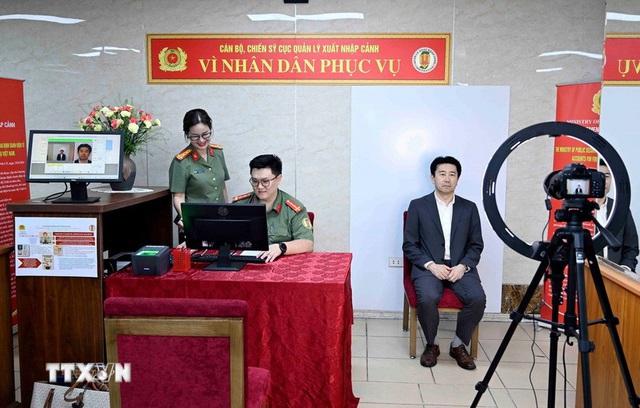 很有魄力！越南二级政府开始运转，截止6月底，越南辞退近2.8万公职人员，越南国家