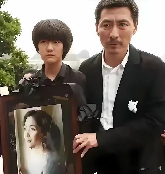 泪目！演员张子健被妻子拿菜刀逼离婚净身出户，9年后前妻去世才知真相，43岁患癌瞒