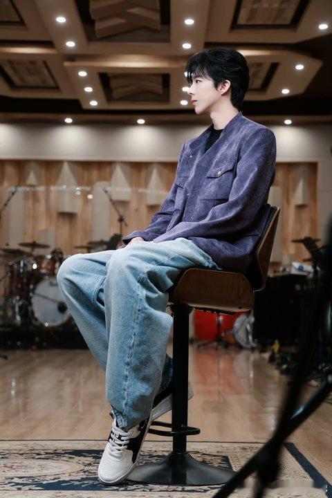 刘宇宁我是妇女之友啊把“哄小姑娘”改成“为自己鼓掌”，尊重女性的自主与才