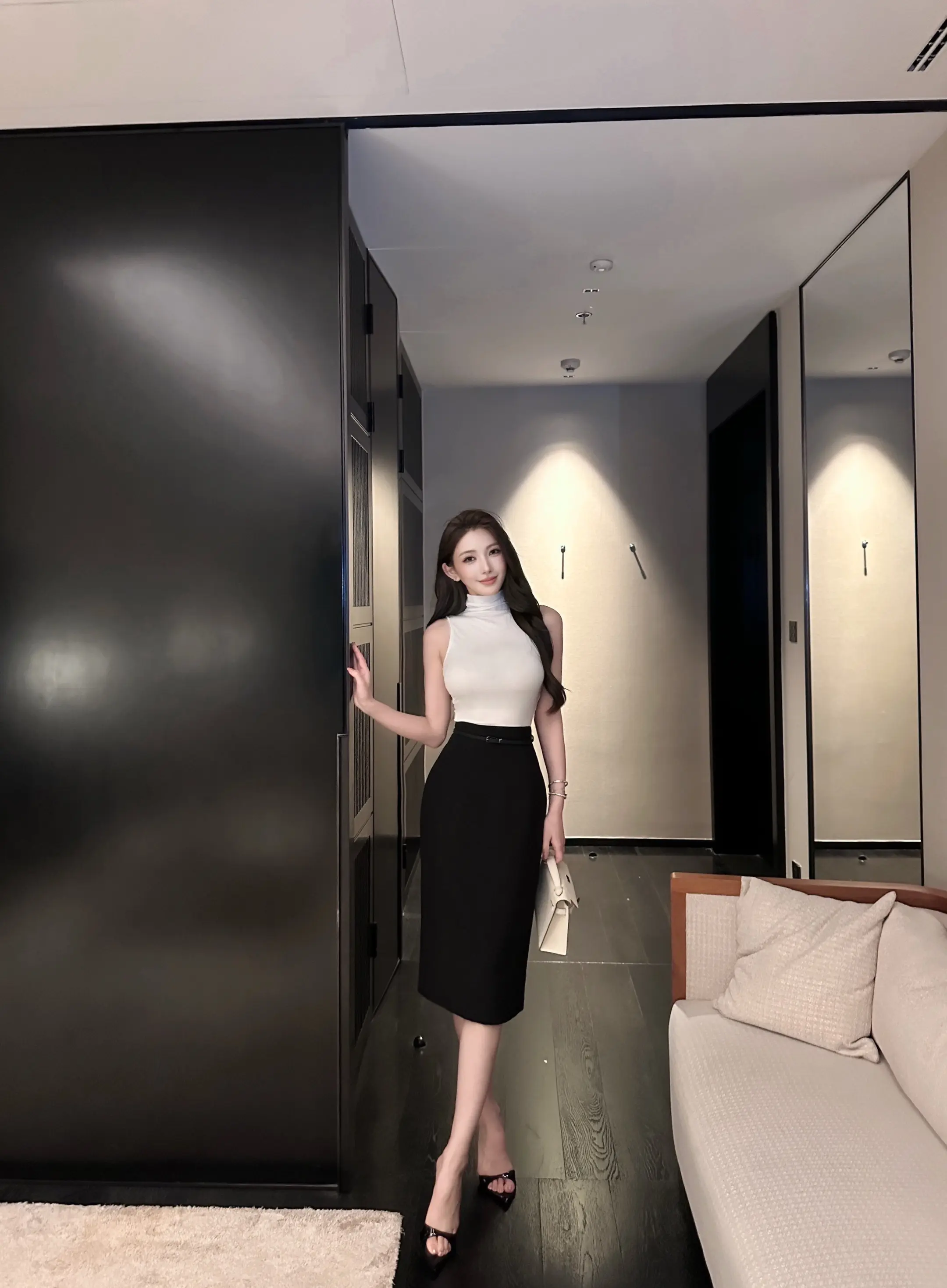 经典黑白 🤍🖤。上衣有三色 …